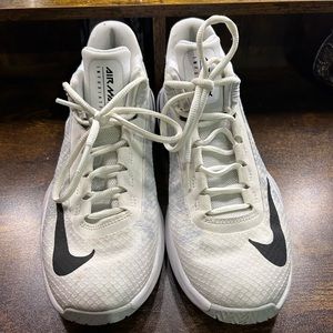 Nike AIR MAX Infuriate Basketball shoes